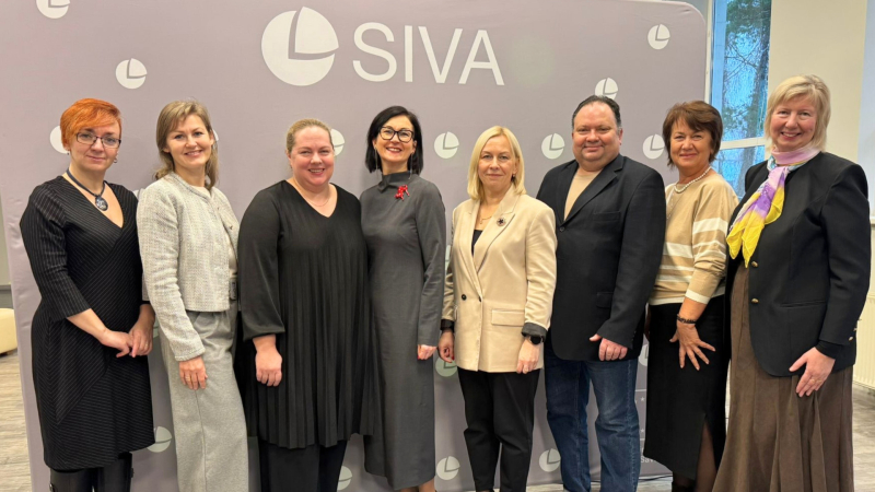 6.	Rīgas Menedžmenta koledžas un SIVA koledžas pārstāvju kopbilde