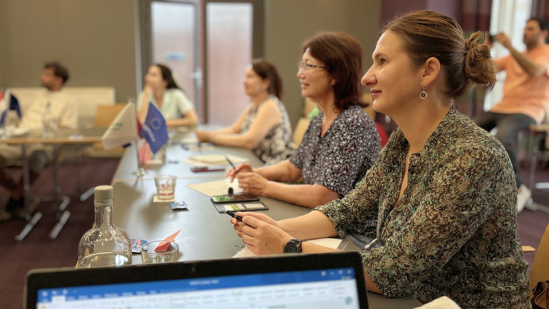 2.	SIVA koledžas vadītājas vietniece mācību jomā Elita Andruse piedalās Amber Bridges sanāksmē