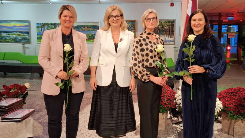 SIVA finanšu nodaļas vadītāja A. Krivāne, direktore I. Jurševska, sociālo pakalpojumu uzskaites nodaļas vadītāja S. Zviedre, SIVA koledžas vadītājas vietniece E. Andruse