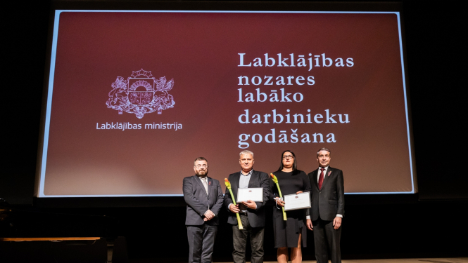 labklajibasministrija_godasana1