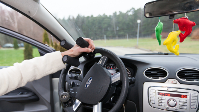 SIVA pielāgotā transportlīdzekļa autostūre