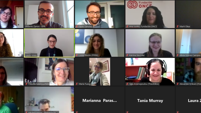 Viena no Eiropas rehabilitācijas platformas pasākuma dalībnieku kopbildēm