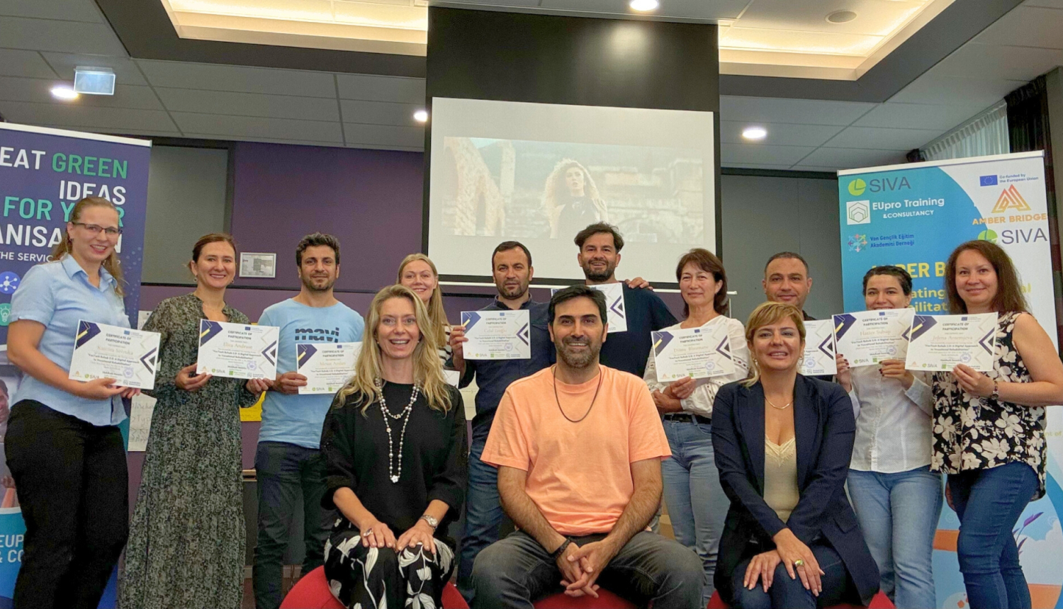 1.	Amber Bridges projekta dalībnieki - organizāciju SIVA, VAGEAD, EUPro pārstāvji