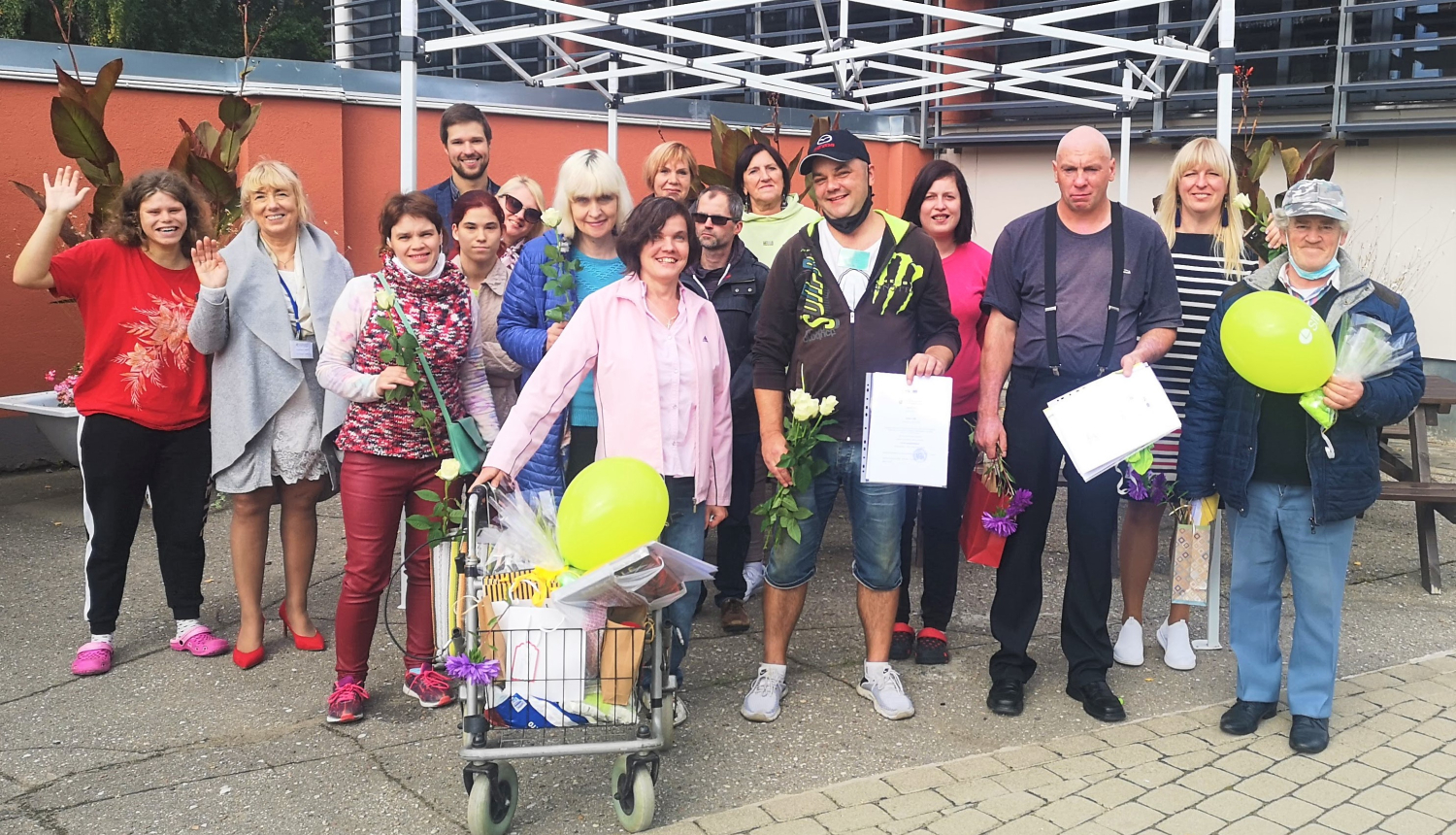 ESF projekta absolventu un darbinieku kopbilde