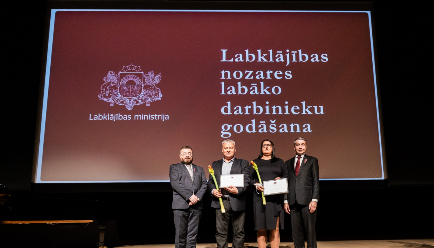 labklajibasministrija_godasana1