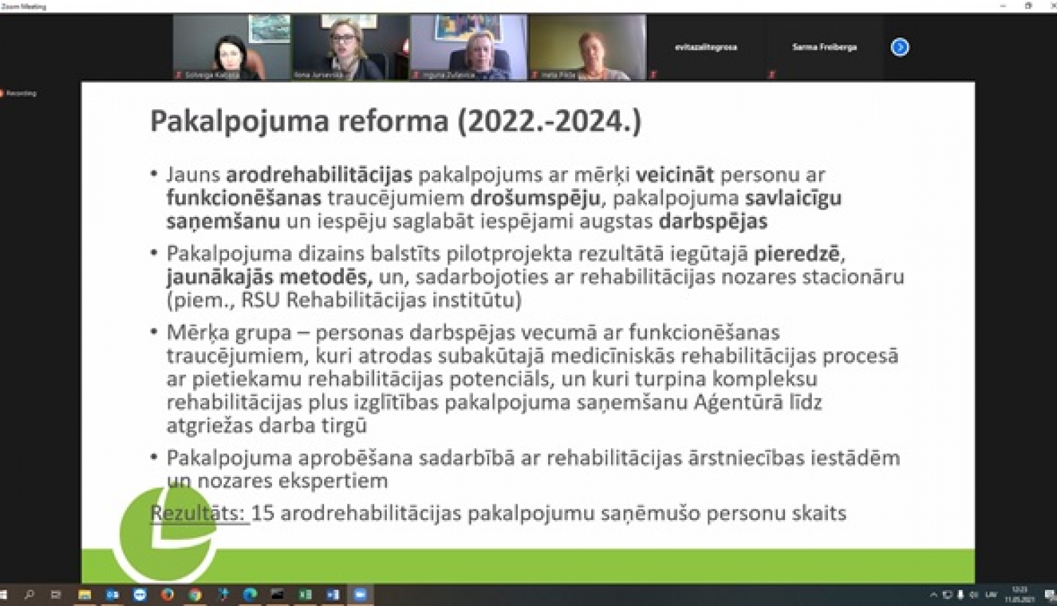 Prezentācijas slaids, kurā aprakstīta pakalpojuma reforma